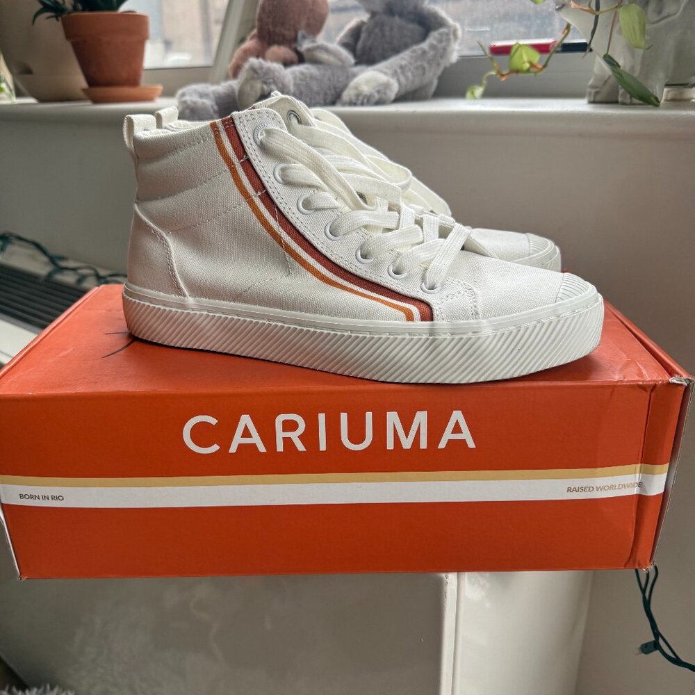 Limited Edition GRLSWIRL x Cariuma Off-White Canvas Sneaker (OCA High)